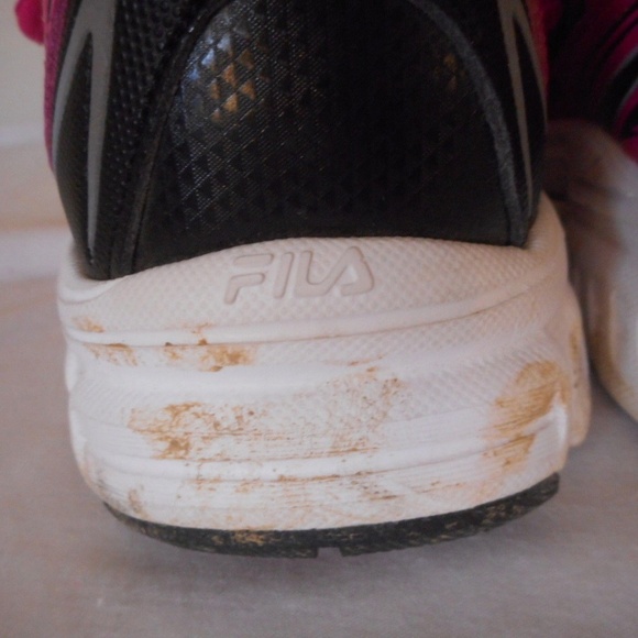 Fila Womens Pink / Black Athletic Shoes Sneakers - Picture 4 of 8